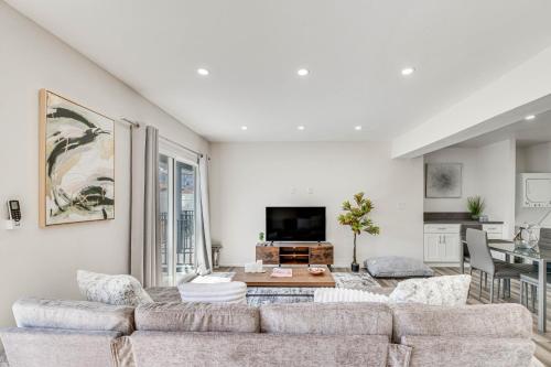 Los Angeles Apartment about 3 Mi to Santa Monica Pier! in Los Angeles, USA
