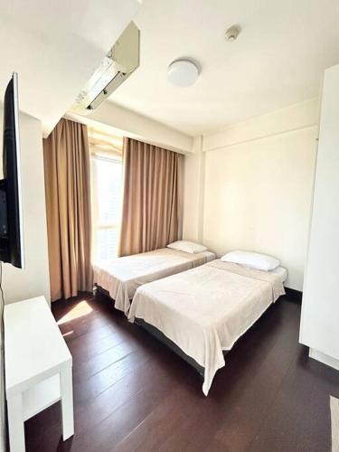 2 Bedroom Loft at Twin Oaks Place, Manila (fotografie 9)