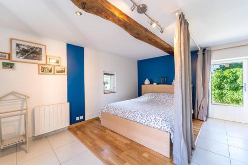 Le Petit Sondebois in Saint-Gervais-en-Valliere