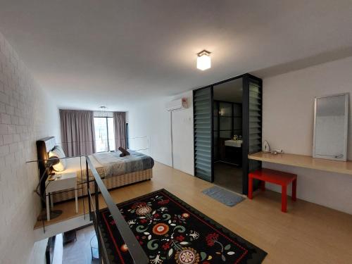 IHomes33 Empire Duplex Damansara Free Parking, 2-6 Pax - Tap to explore photos