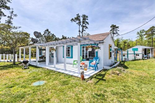 . Oceanfront White Stone Cottage with Private Beach!