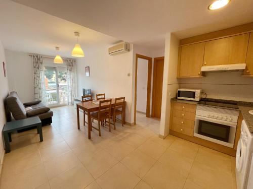 Apartamentos Los Almendros 3000 - 주방