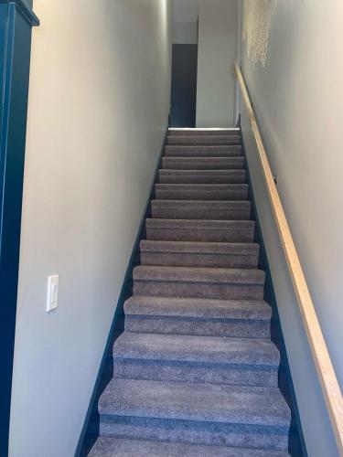 Modern Cottage Retreat - image 10
