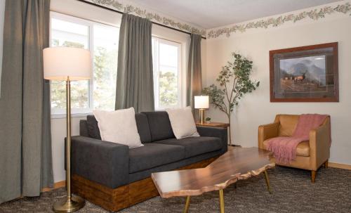 Gull Lake Lodge