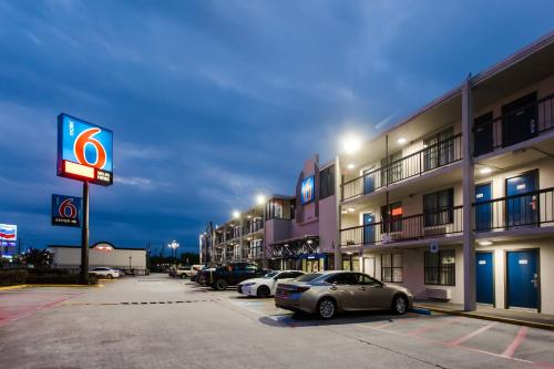 外部景觀, Motel 6 Houston, Tx-Medical Center/Reliant Park in 密蘇里城