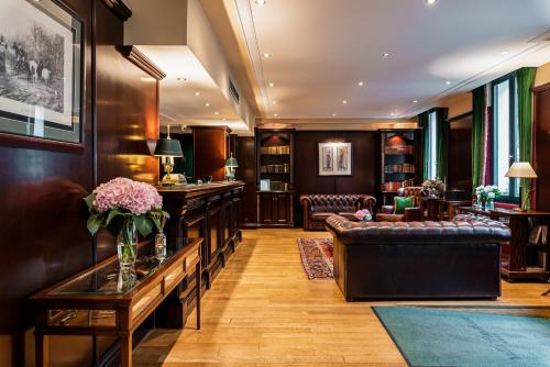 Лоби, Villa Pantheon Hotel in Pantheon - Notre Dame