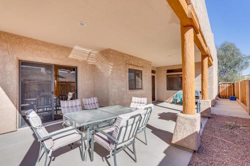 . Lake Havasu City Duplex about 1 Mi to London Bridge!