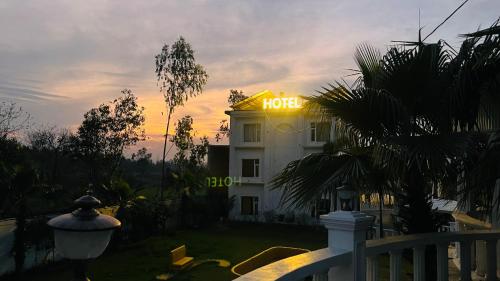 Kosi Inn Hotel & Resort