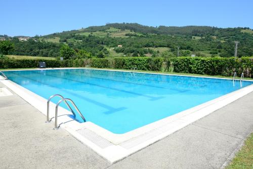Peldbaseins, Albergue Finca El Mazo in Voto