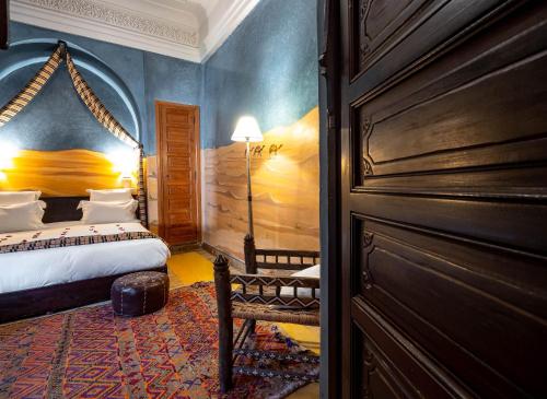 room detail thumbnail 1