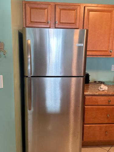 Unit #302-2br2ba-3rd Floor Ocean Views in Wildwood, USA