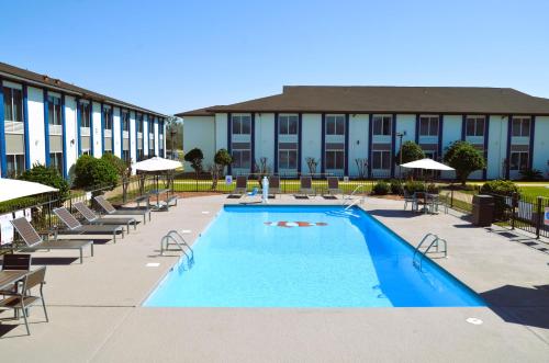 Americas Best Value Inn & Suites-Foley