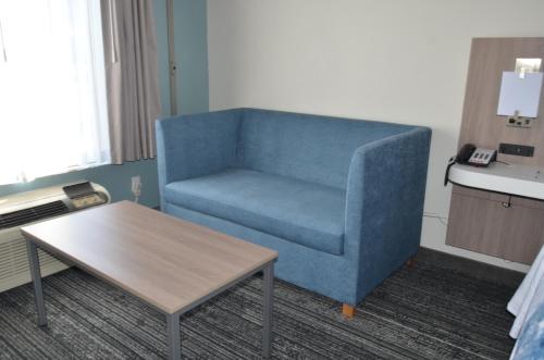 Americas Best Value Inn & Suites-Foley - main image