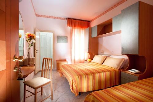 Hotel Atlantic - Photo 2