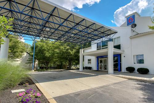 Entrance, Motel 6 King Of Prussia, PA - Philadelphia in King Of Prussia (PA)