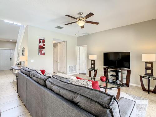 Extended Sun Deck with Private Pool in Gated Quiet Community, Davenport (foto 8)