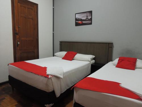 Standard Triple Room image 10