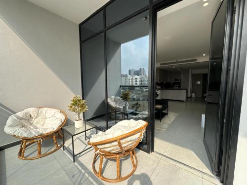 Brand New Stunning Private Room With Bathroom *Huge Balcony, Dubaï (photo 6)