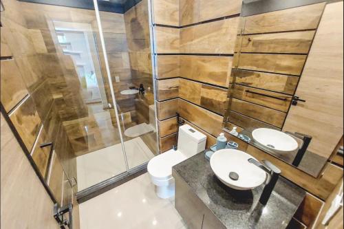prysznic, Most exclusive artistic apartment in Santa Cruz de la Sierra, Bolivia in District Municipal 10