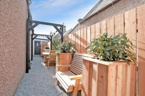 Cliff Top Cottage with Sea Views in Portknockie