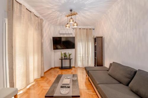3Bedroom Apartment Near Acropolis by MPS, Athen