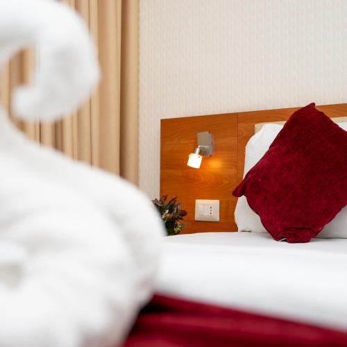 Sama Paris Plaza Hotel