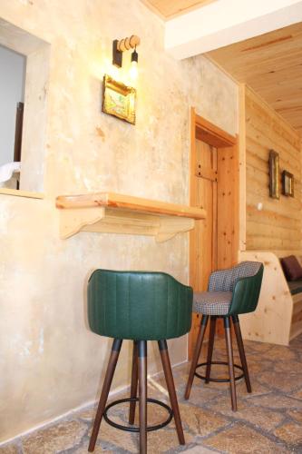 Étterem, Pubhouse & Rooms Pahulja in Kolasin