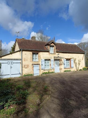 La petite maison en Puisaye gîte à louer Les Fouchers