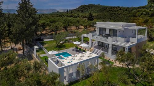 Udvendig, Johnny's White Luxury Villa in Tsilivi