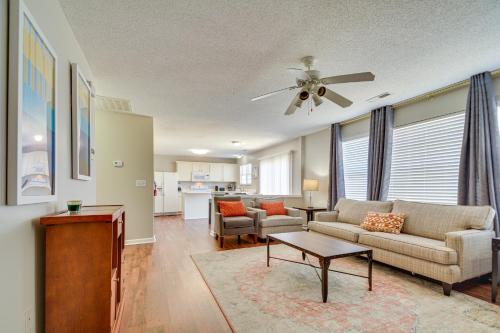 Pet-Friendly Home 5 Mi to Downtown Raleigh!