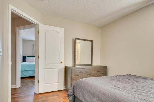 Pet-Friendly Home 5 Mi to Downtown Raleigh!