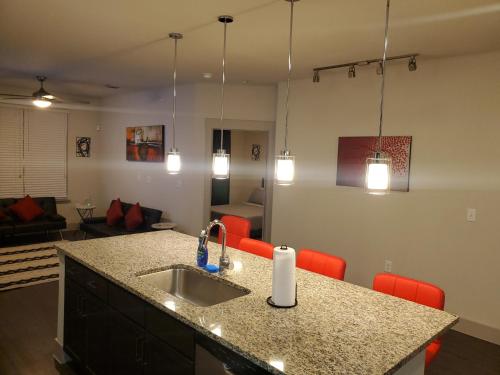 Smart automation apartment in Woodlake/Westheimer in Houston, USA