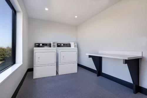 Экстерьер, Motel 6 Dallas, TX - Methodist Charlton Medical Ctr. in Аэропорт Даллас Экзекьютив