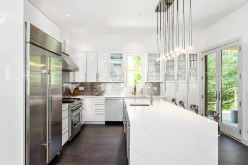 Hamptons Mansion at the beach in East Hampton, USA