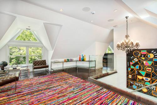 Hamptons Mansion at the beach in East Hampton, USA