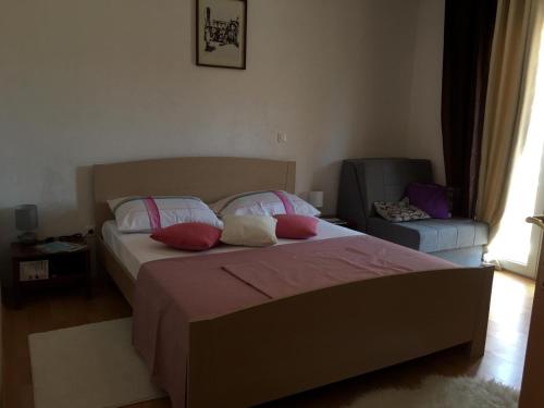 One-Bedroom Apartment with Balcony image 5