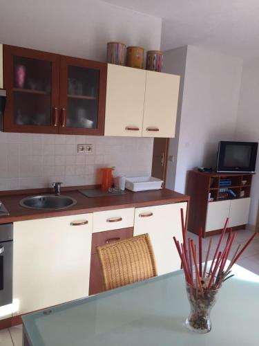 One-Bedroom Apartment with Balcony image 6
