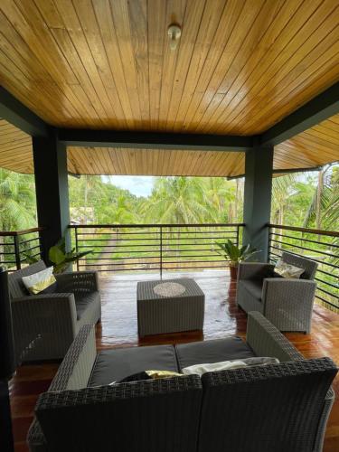 CASA AGUELO Chocolate Hills Room Type - Quadruple Room with Balcony