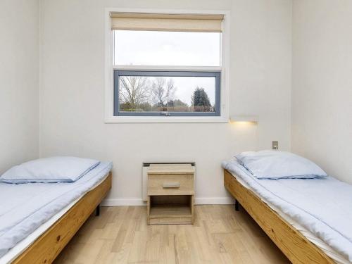 Four-Bedroom Holiday home in Væggerløse 22