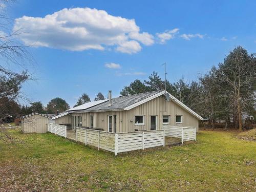 12 person holiday home in Rødby-By Traum