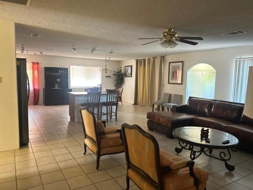 Miracle Springs Resort and Spa in Desert Hot Springs (CA)