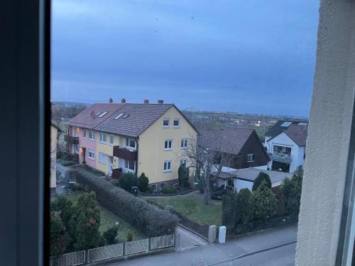 1 WG Zimmer (Apartment) im Dachgeschoss in 70839 Gerlingen in เกอร์ลิงเงิน