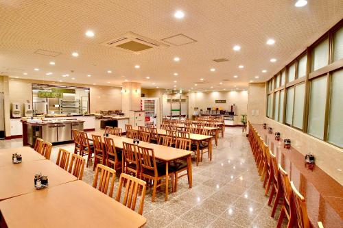 Himeji Station Universal Hotel south exit | 去趣 chicTrip