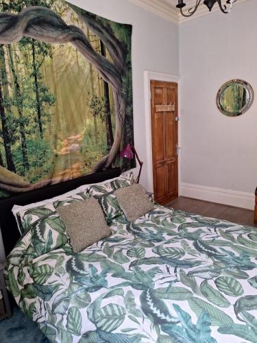 Todmorden Bed & Breakfast - The Toothless Mog - Accommodation - Walsden