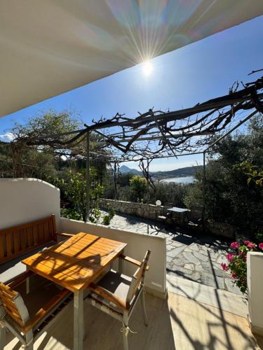 Facilities, Olive Grove in Foinikas