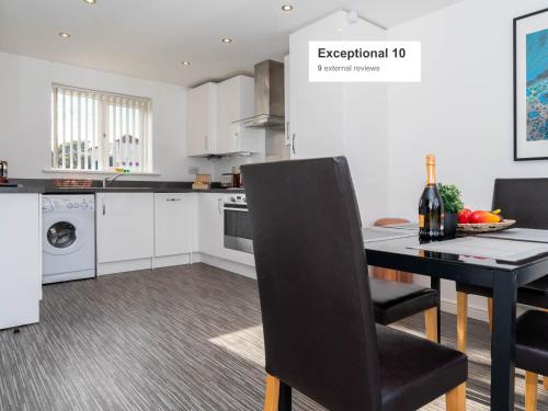 Detached 3 Bedroom House - Gaerden - Parking - Top Rated - Netflix - Wifi - 98C, Birmingham (fotografie 2)