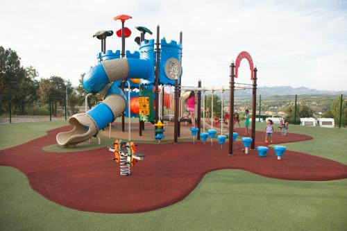 Létesítmények, Camping Gironella in Gironella