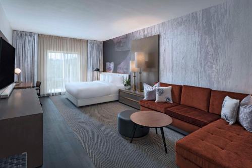 Grand King Suite