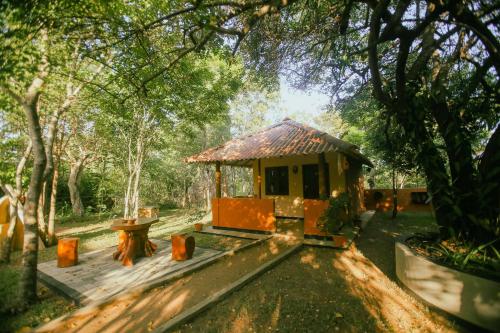 Niyagala Lodge