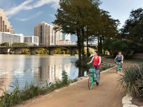 حياة ريجينسي أوستن حياة ريجينسي أوستن